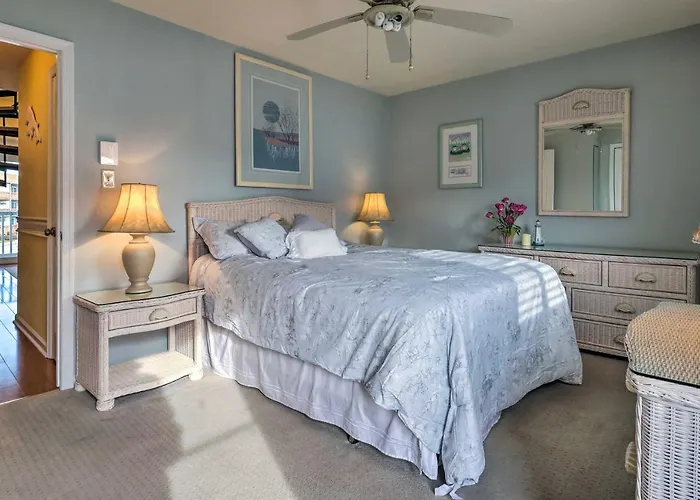 Ocean W/ Private Balconies! Holiday home
